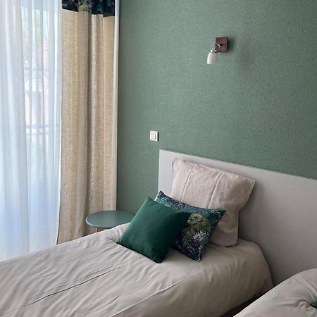 Bed and Breakfast La Rose Des Vents Saint-Symphorien-de-Marmagne Esterno foto